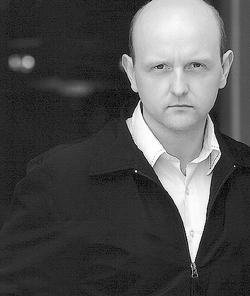 Фото - Robert Clarke: 250x296 / 14 Кб