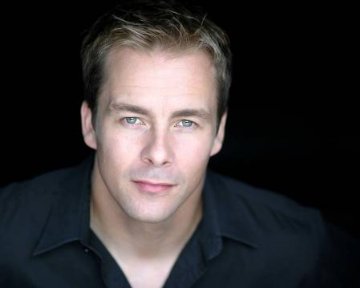 Фото - Крис Брэдфорд: 360x288 / 11 Кб