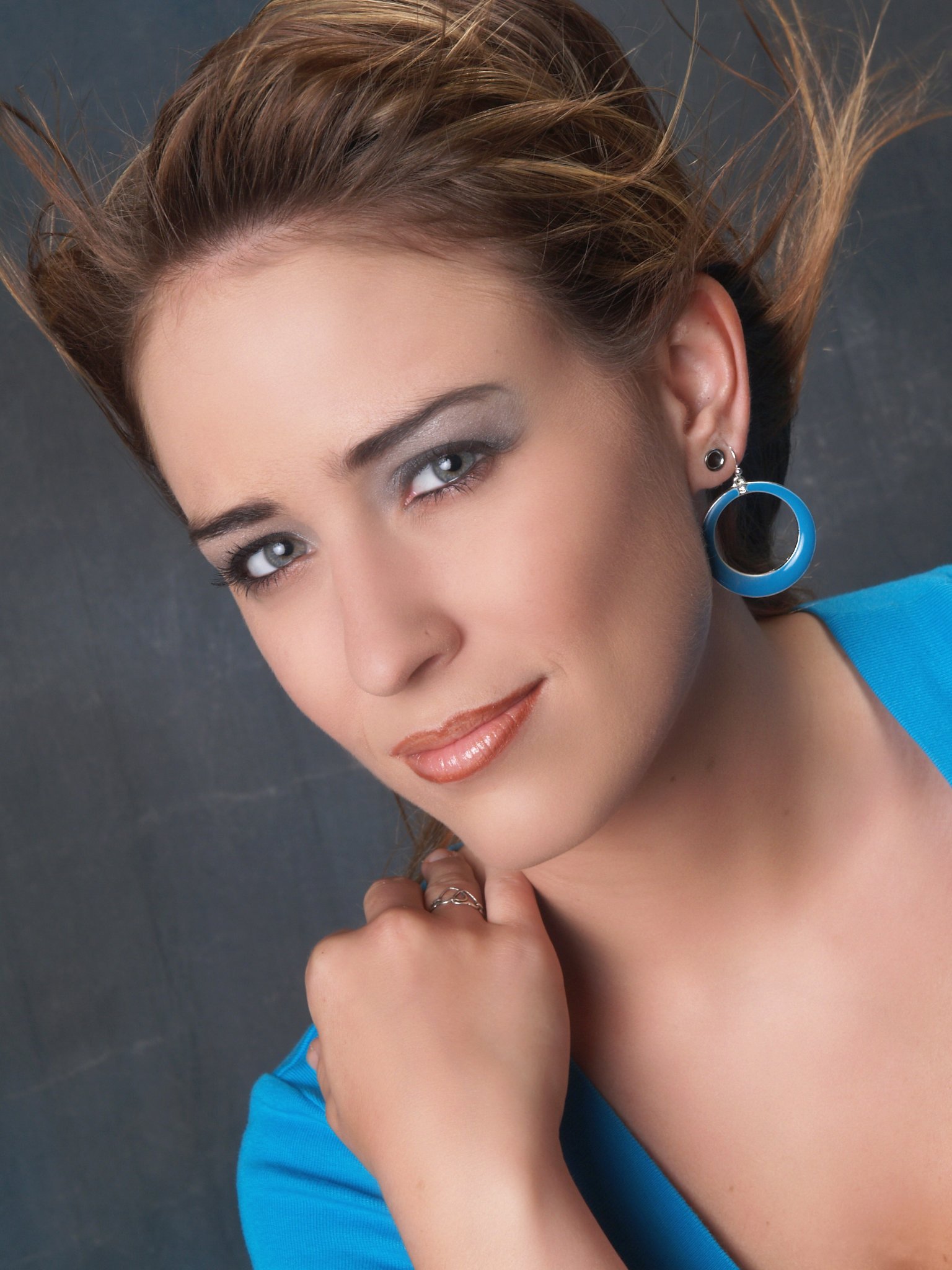 Фото - Кристи Джонсон: 1536x2048 / 341 Кб