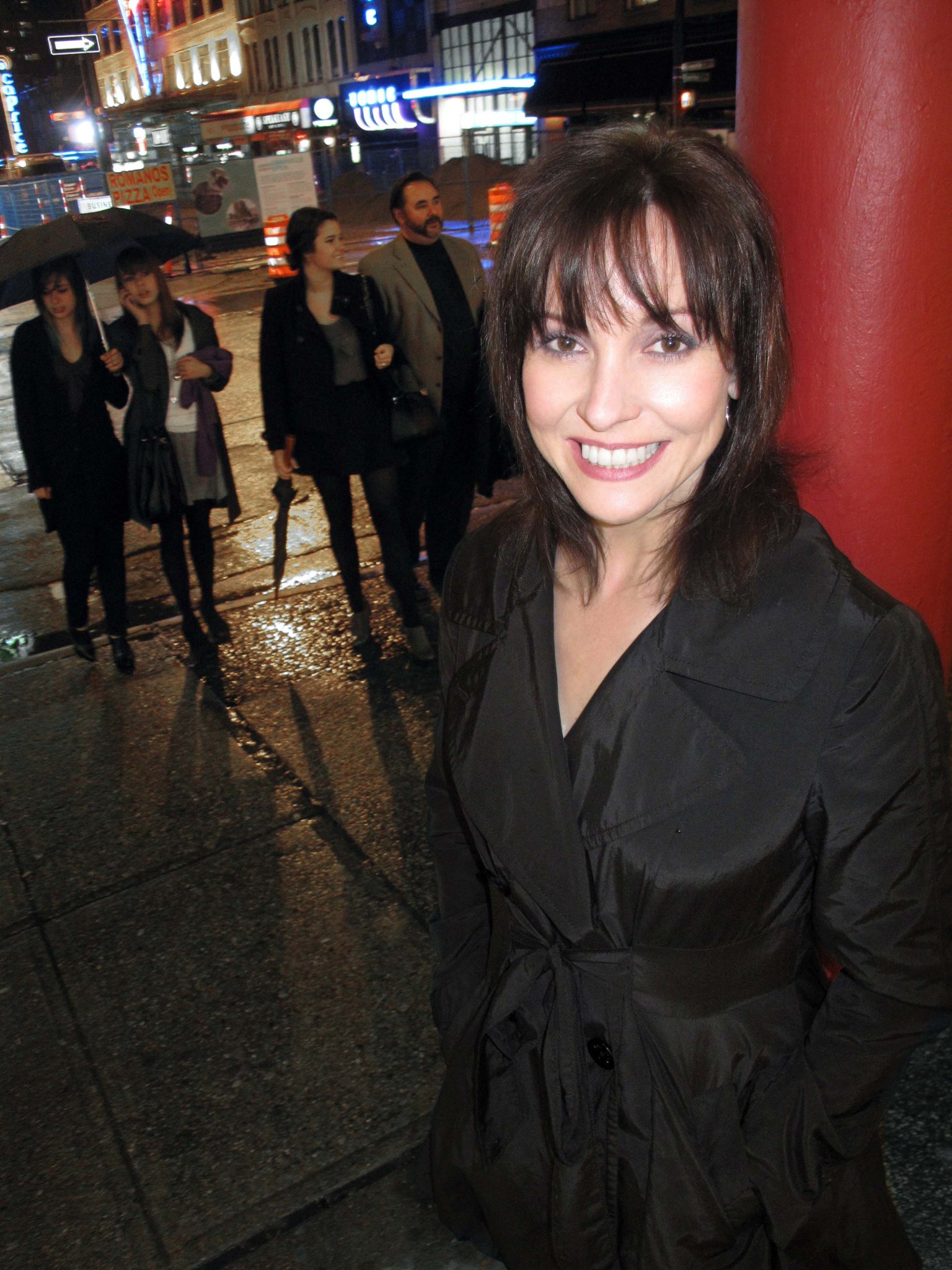 Фото - Дезире Журовски: 1536x2048 / 495 Кб