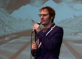 Фото - Ari Gold: 348x250 / 14 Кб