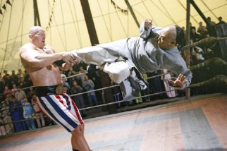 Фото - Нэйтан Джонс: 322x214 / 21 Кб