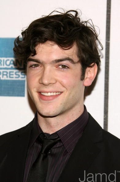 Фото - Итан Пек: 391x594 / 33 Кб