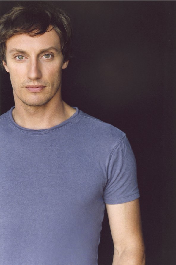 Фото - Эндрю Элвис Миллер: 592x890 / 61 Кб