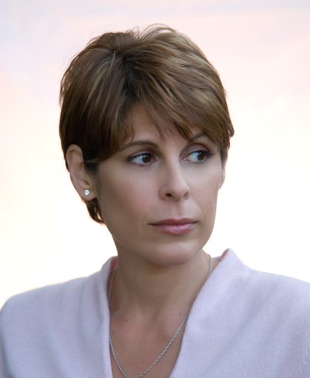 Фото - Гиги Эрнета: 440x535 / 26 Кб