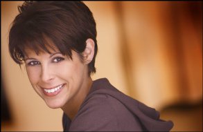 Фото - Гиги Эрнета: 293x191 / 11 Кб