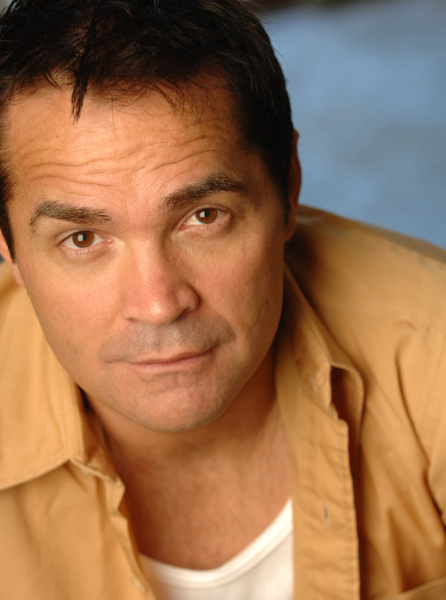 Фото - Джон Росс: 1525x2048 / 272 Кб