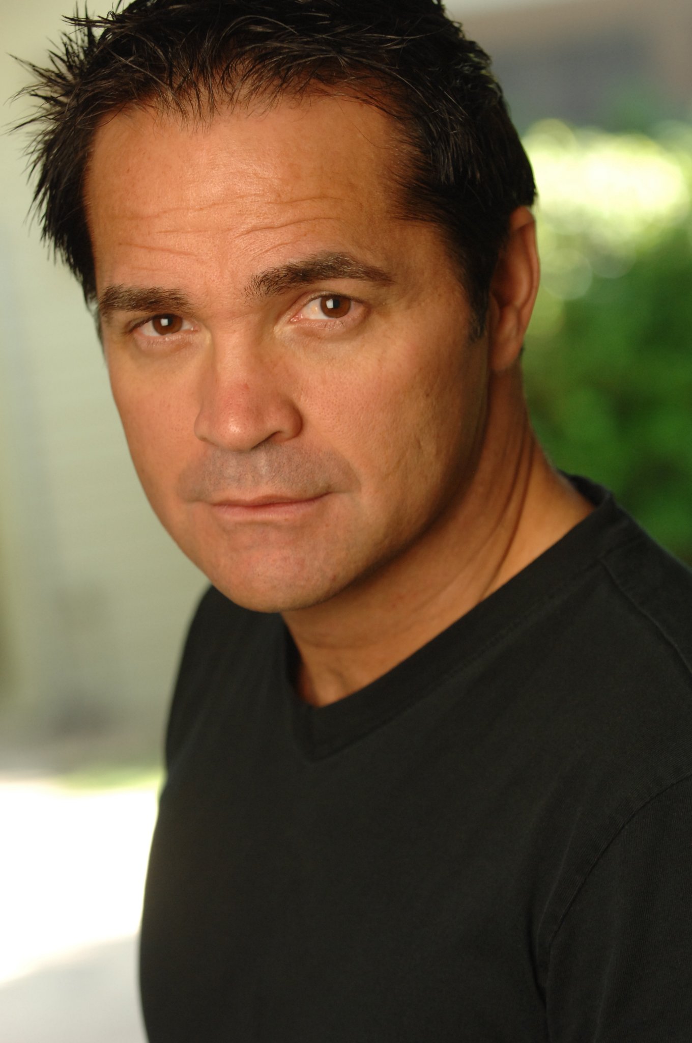 Фото - Джон Росс: 1360x2048 / 239 Кб