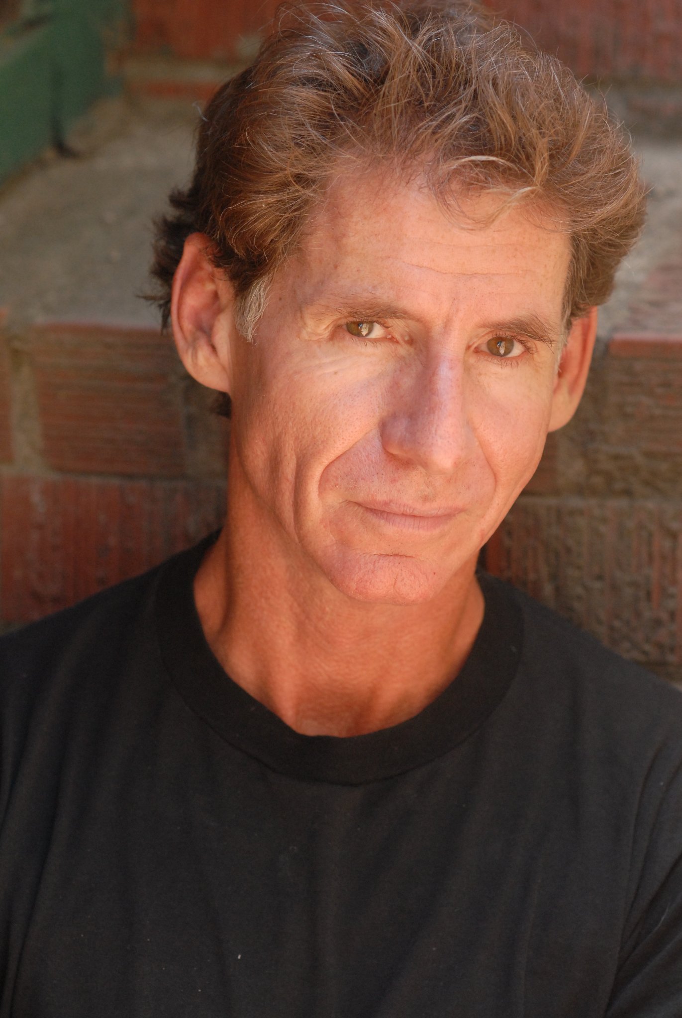 Фото - Рик Уильямсон: 1371x2048 / 315 Кб