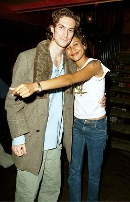 Фото - Оливер Хадсон: 257x400 / 26 Кб