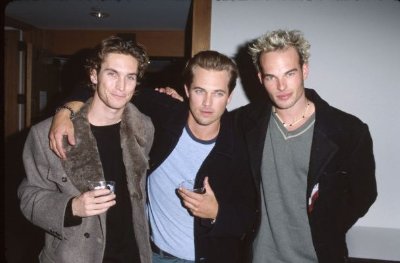 Фото - Оливер Хадсон: 400x263 / 20 Кб