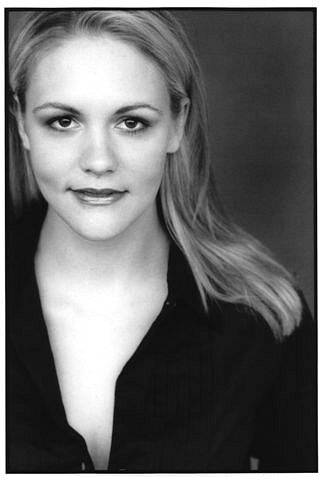 Фото - Annie Morgan: 326x477 / 22 Кб