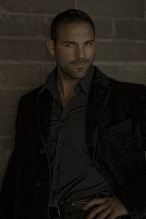 Фото - Ной Дэнби: 500x750 / 41 Кб