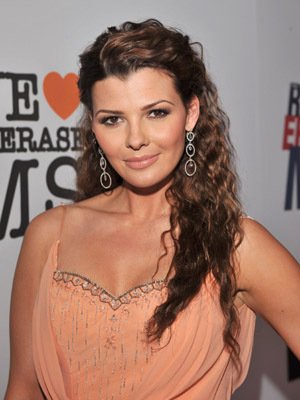 Фото - Али Ландри: 300x400 / 25 Кб