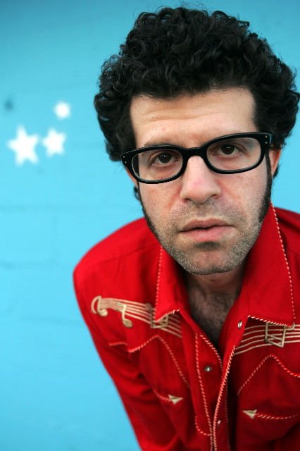 Фото - Дэниэл Рэймонт: 426x640 / 40 Кб