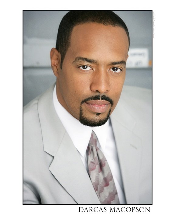 Фото - Дуэйн Мэкопсон: 576x720 / 44 Кб