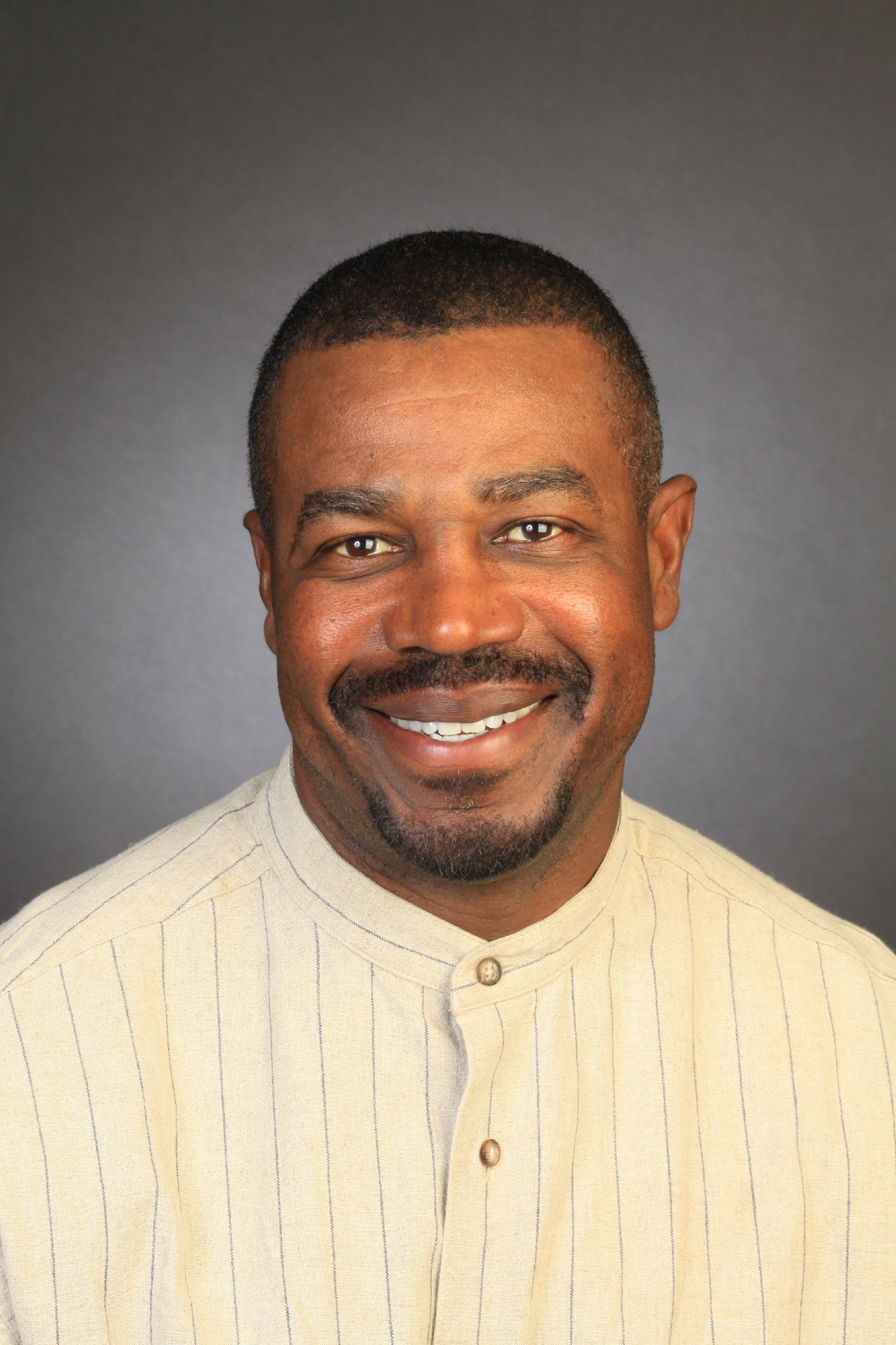 Фото - Steve Boyles: 1365x2048 / 420 Кб