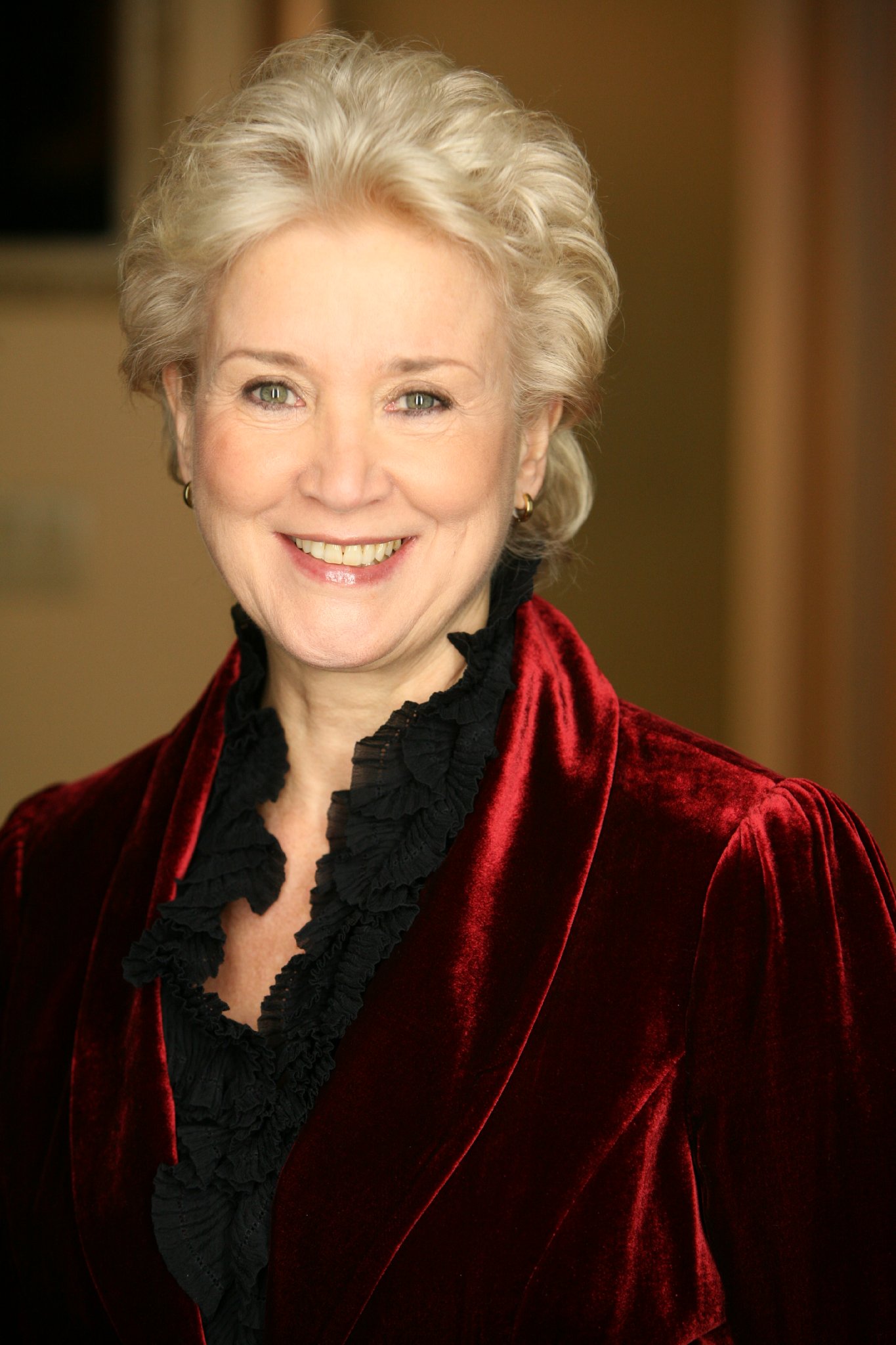 Фото - Trish McGettrick: 1365x2048 / 289 Кб