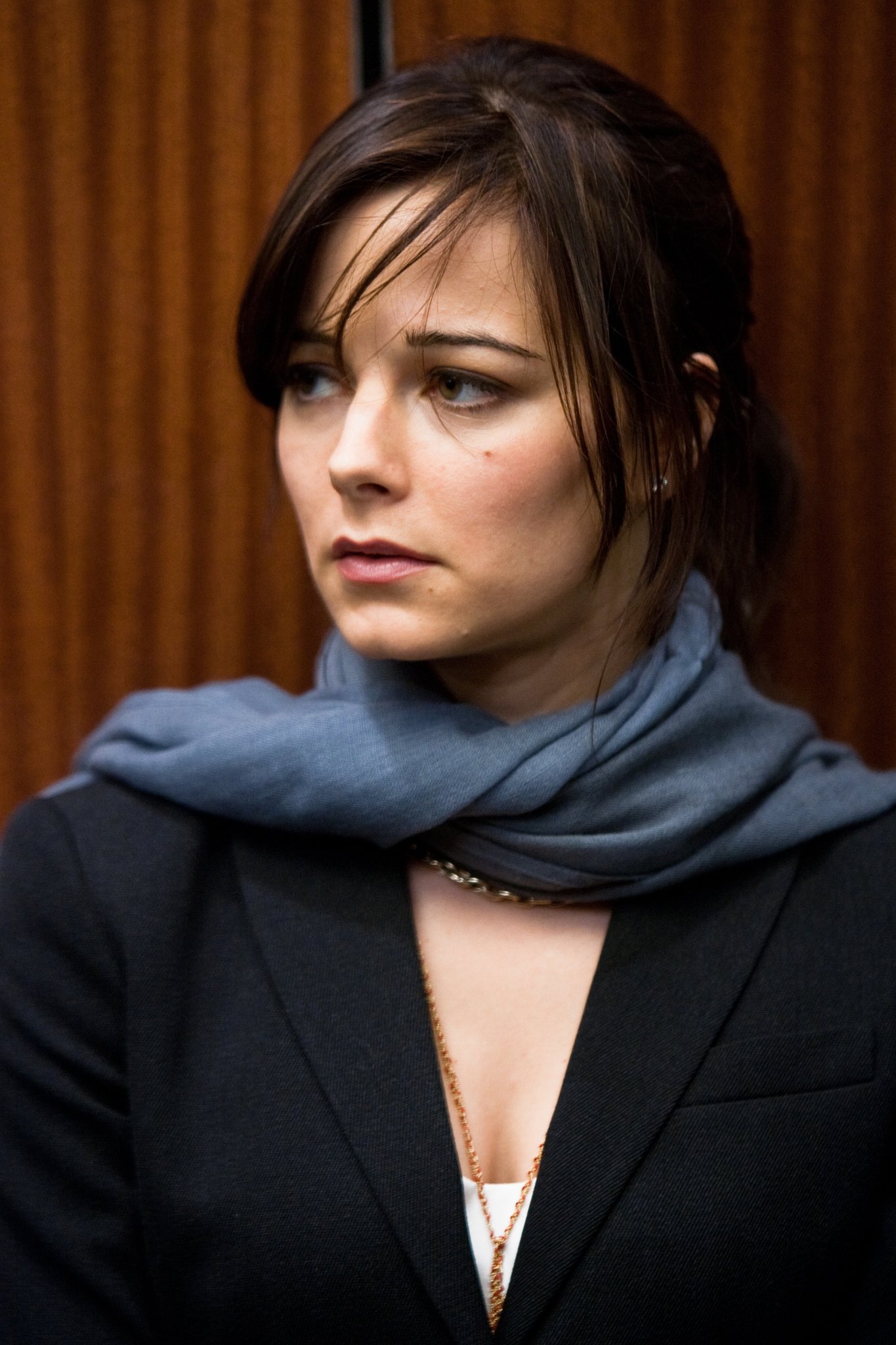 Фото - Бояна Новакович: 1365x2048 / 367 Кб