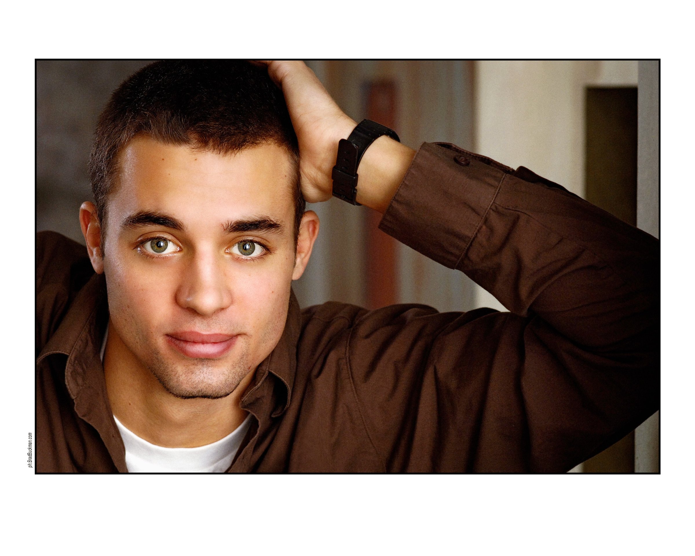 Фото - Тревор Блумас: 2400x1920 / 577 Кб