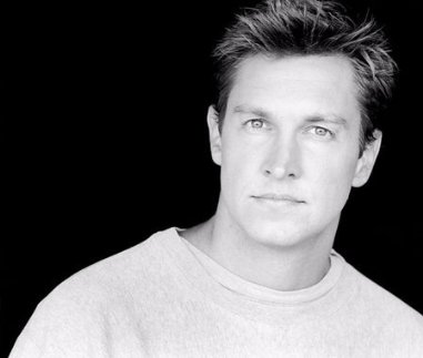 Фото - Кристофер Уил: 381x323 / 15 Кб