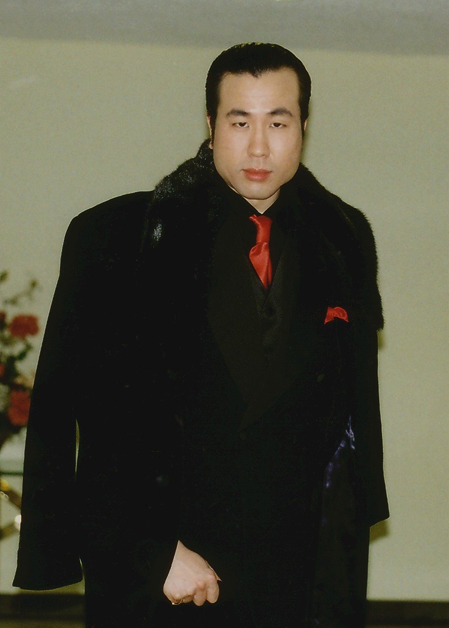 Фото - Robert Lin: 917x1282 / 125 Кб