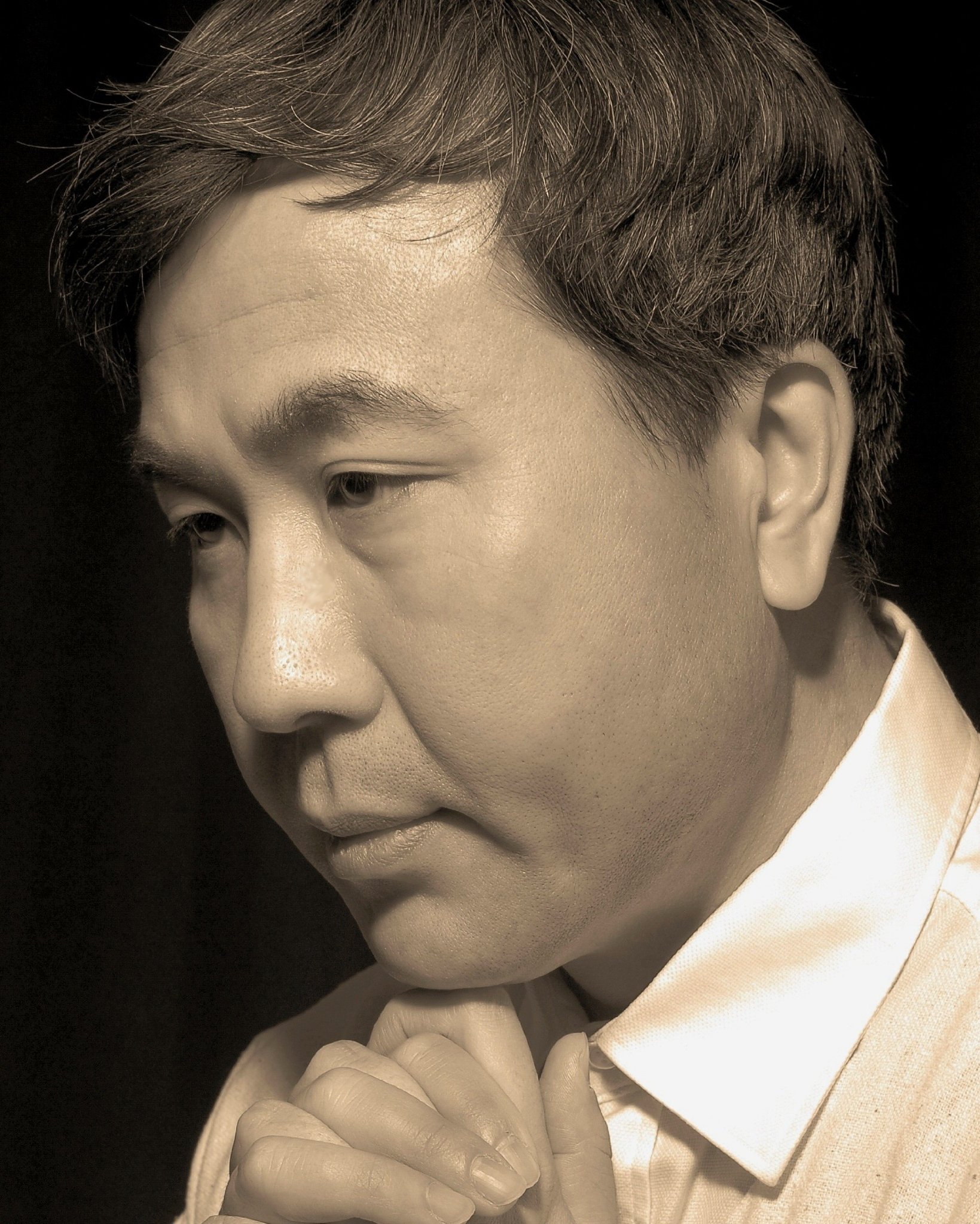 Фото - Robert Lin: 1639x2048 / 601 Кб