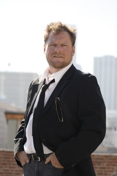 Фото - John Henry Canavan: 240x360 / 12 Кб