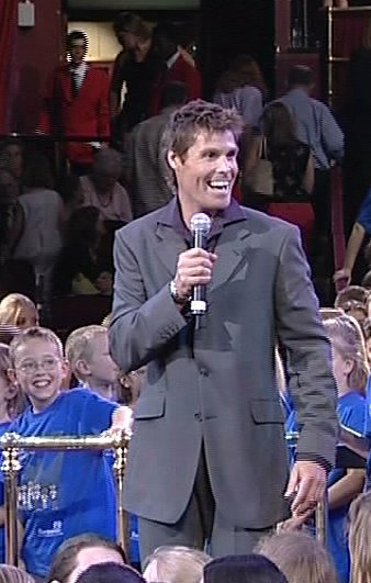 Фото - Jason Canning: 338x531 / 44 Кб