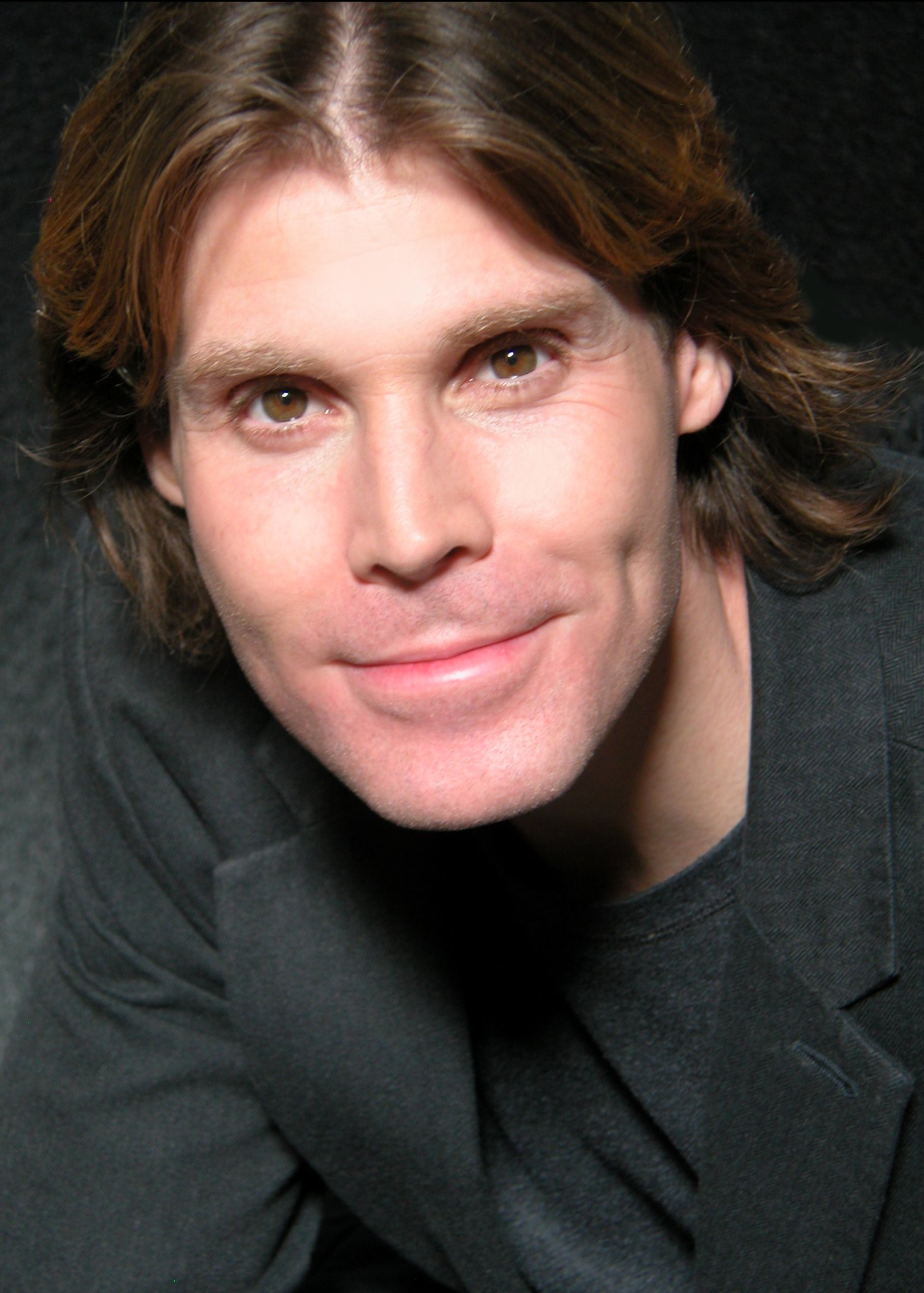 Фото - Jason Canning: 1463x2048 / 329 Кб