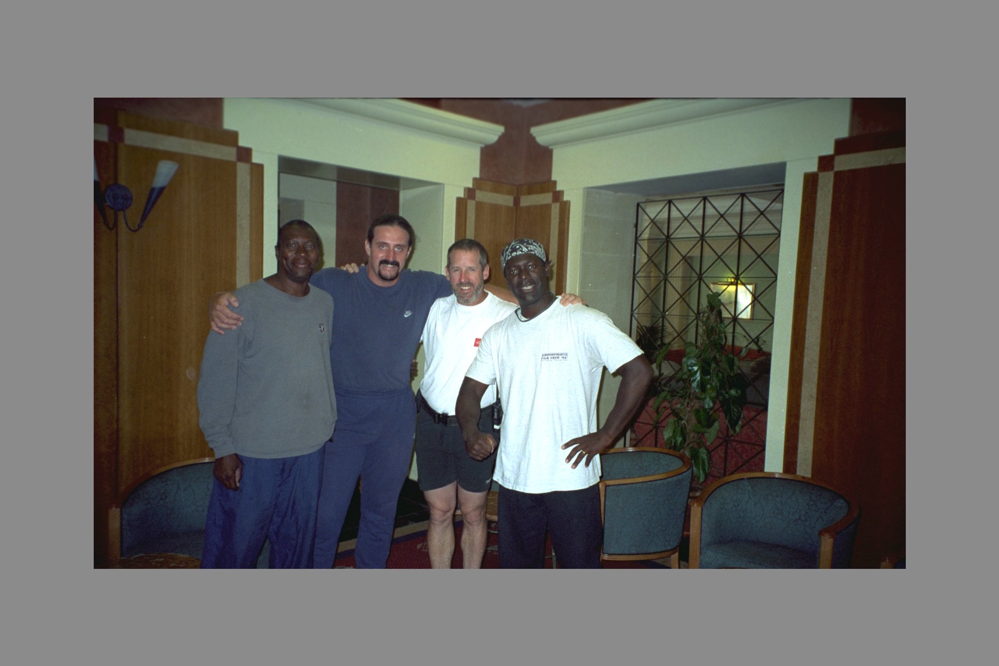 Фото - Брайан Смиж: 2048x1365 / 239 Кб