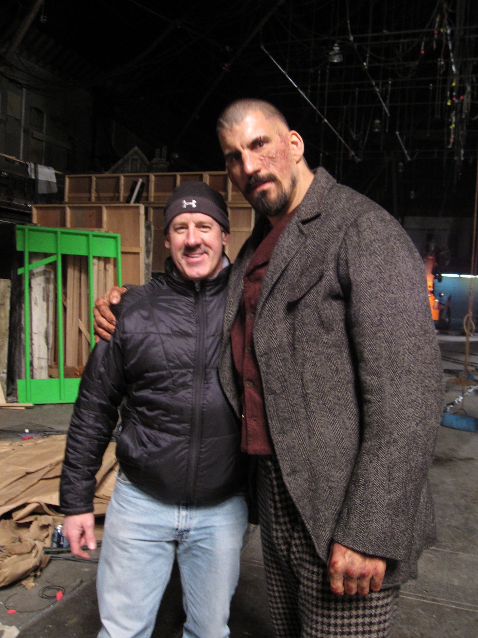 Фото - Брайан Смиж: 1536x2048 / 484 Кб