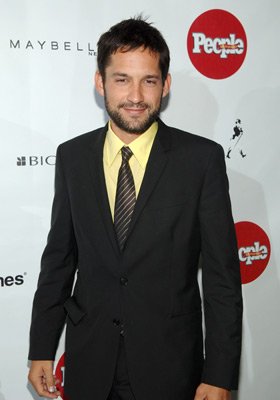 Фото - Энрике Мурсиано: 280x400 / 18 Кб