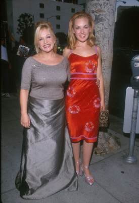 Фото - Cherish Lee: 275x400 / 20 Кб