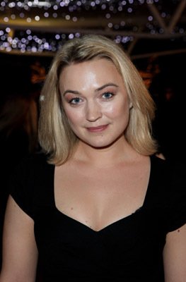 Фото - София Майлс: 263x400 / 17 Кб