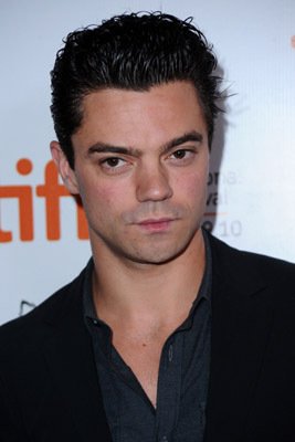 Фото - Доминик Купер: 267x400 / 17 Кб