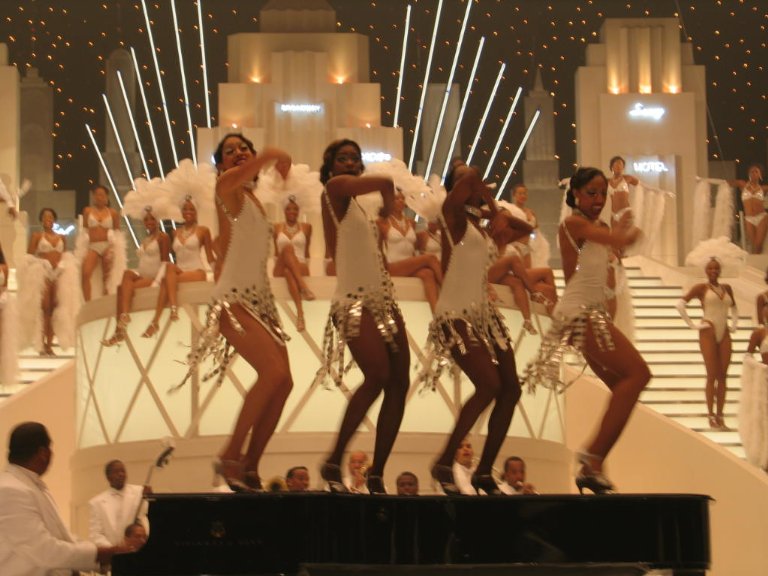 Фото - Чарлз Брин: 768x576 / 82 Кб