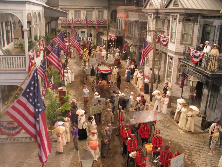 Фото - Чарлз Брин: 768x576 / 135 Кб