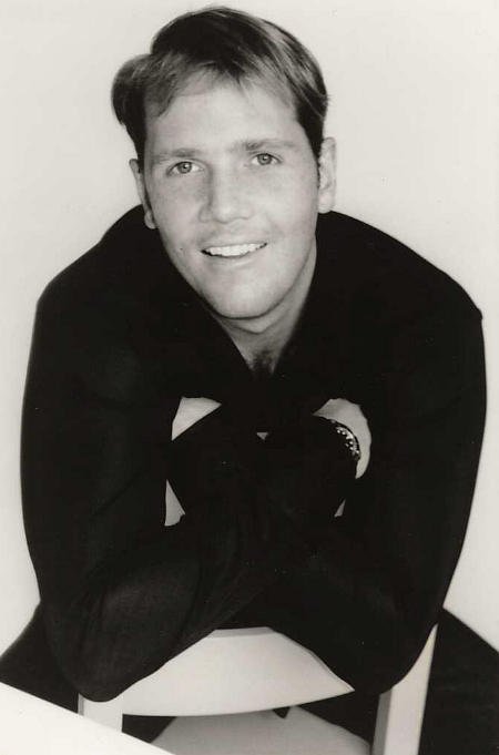 Фото - Маркус Томас: 450x681 / 29 Кб