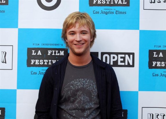 Фото - Майкл Уэлш: 571x408 / 40 Кб