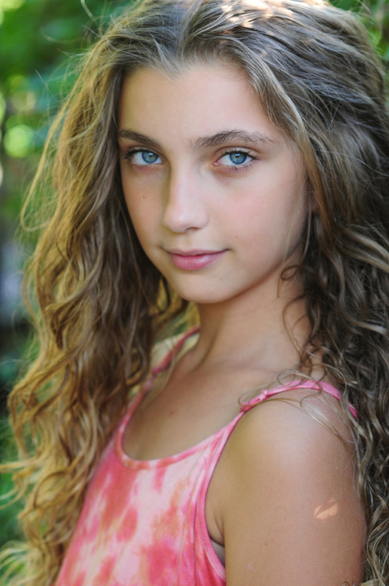 Фото - Спенсер Лэйси Ганус: 1360x2048 / 332 Кб