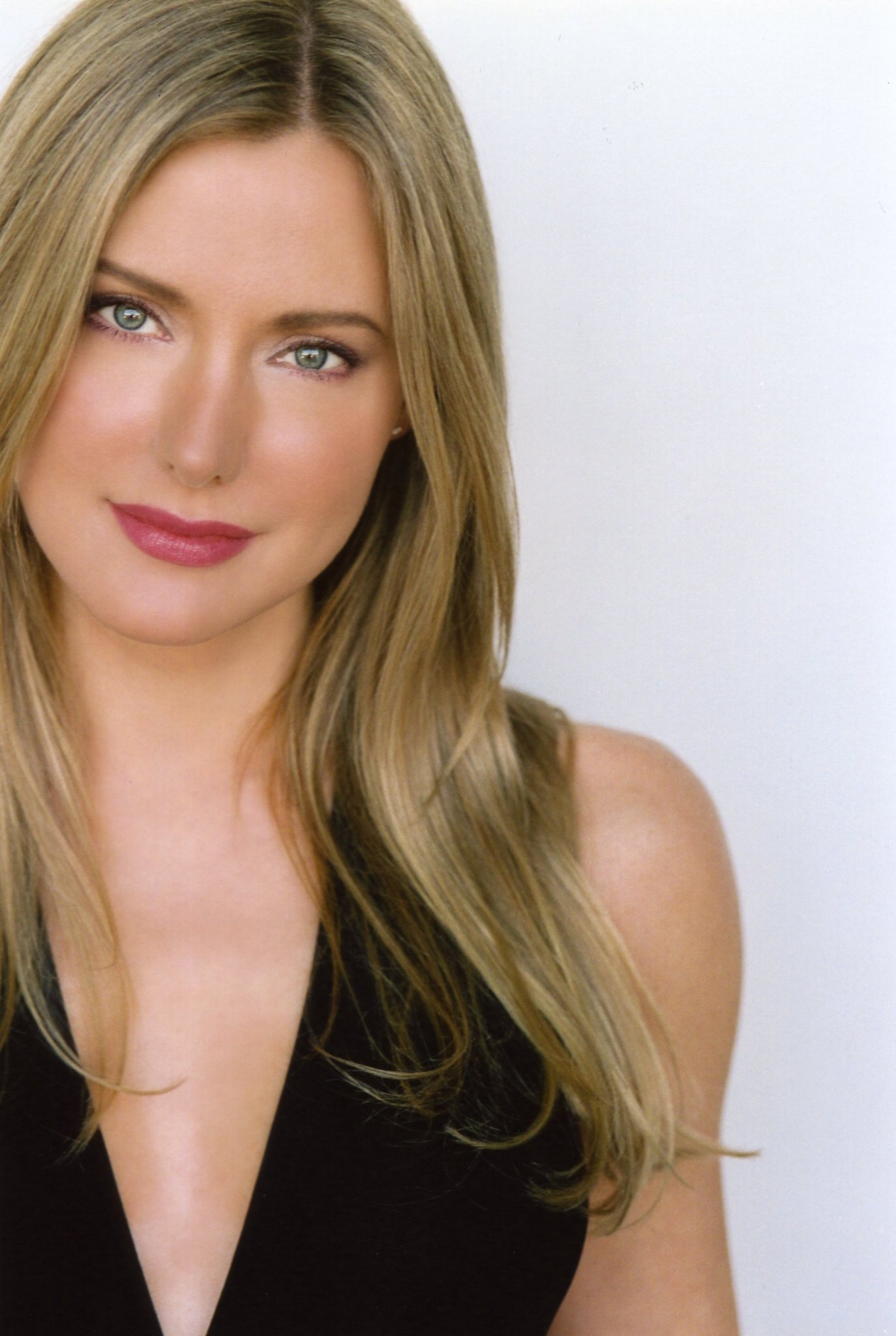 Фото - Traci Ann Wolfe: 1374x2048 / 277 Кб