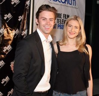 Фото - Traci Ann Wolfe: 331x321 / 25 Кб