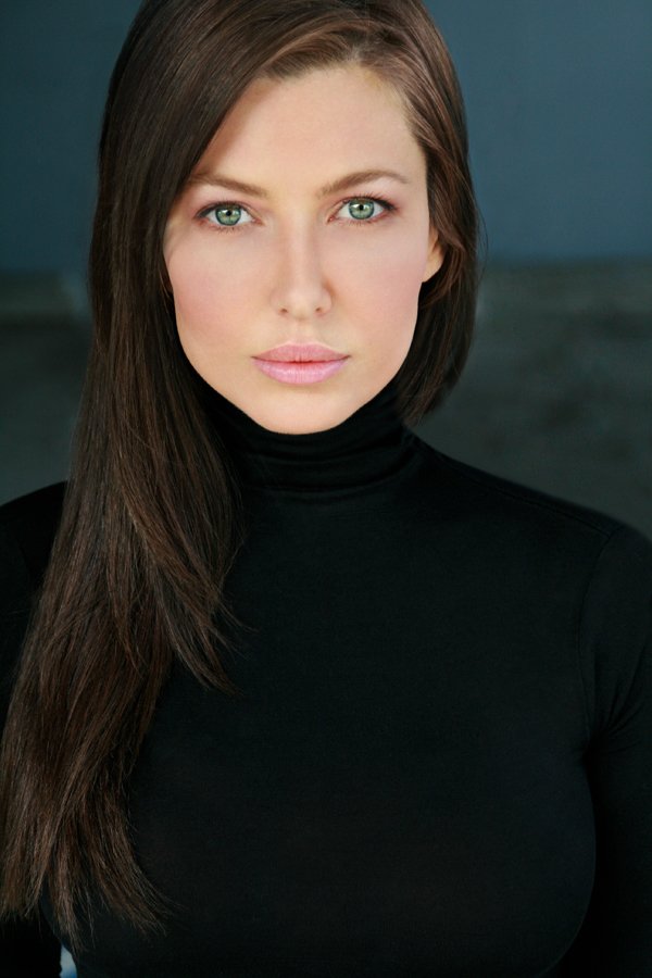 Фото - Ребекка Грант: 600x900 / 60 Кб