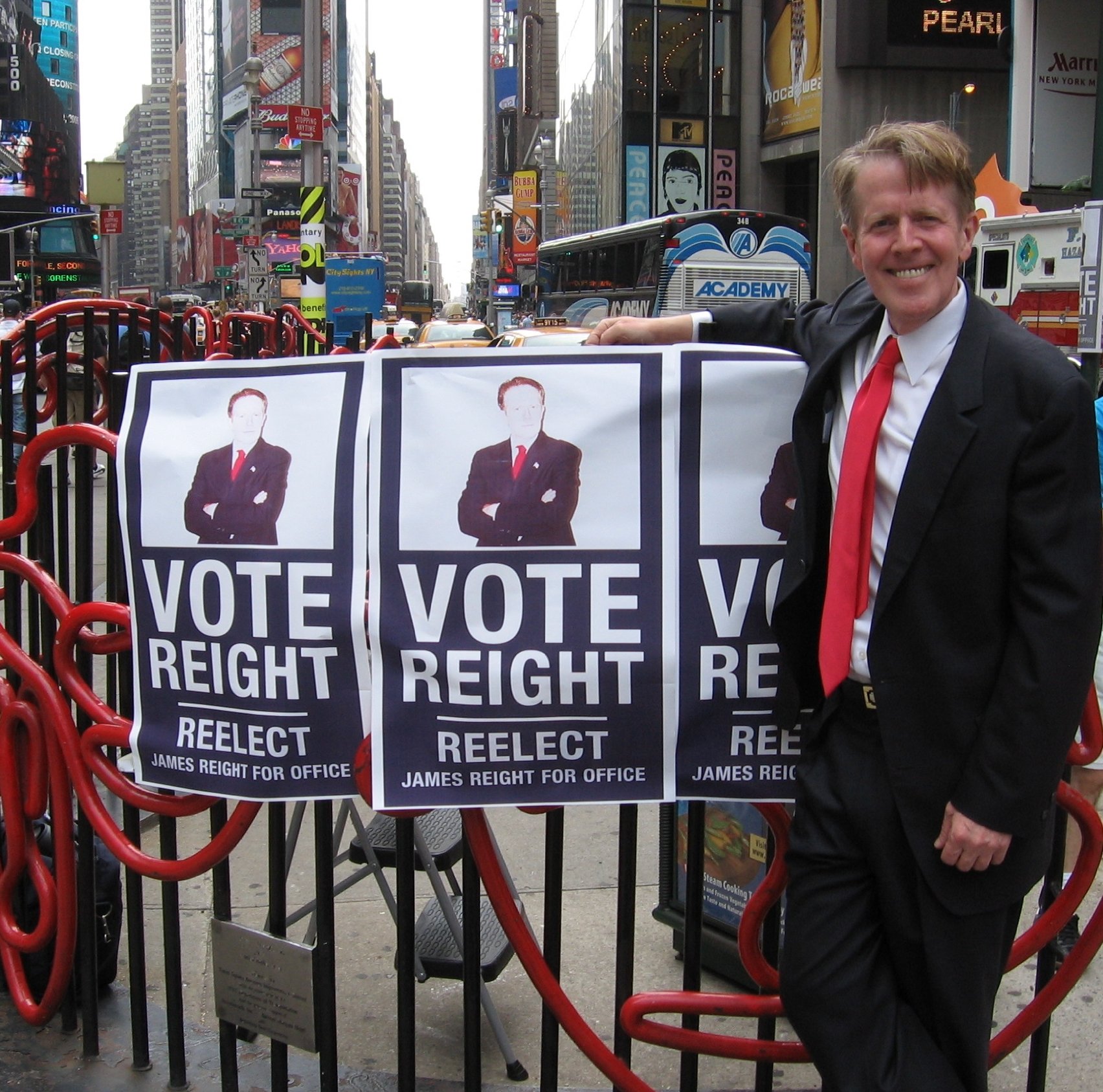 Фото - Kevin Kean Murphy: 1704x1687 / 496 Кб