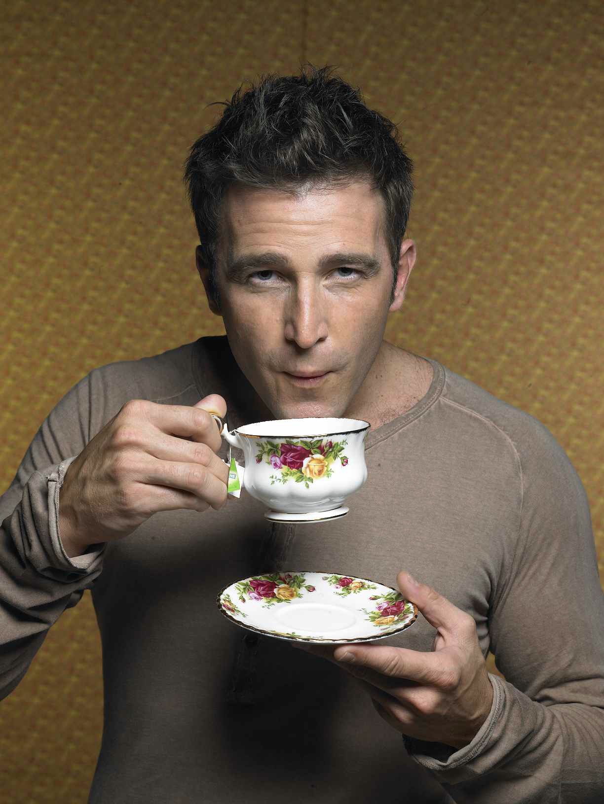 Фото - Fernando Gil: 1224x1631 / 196 Кб