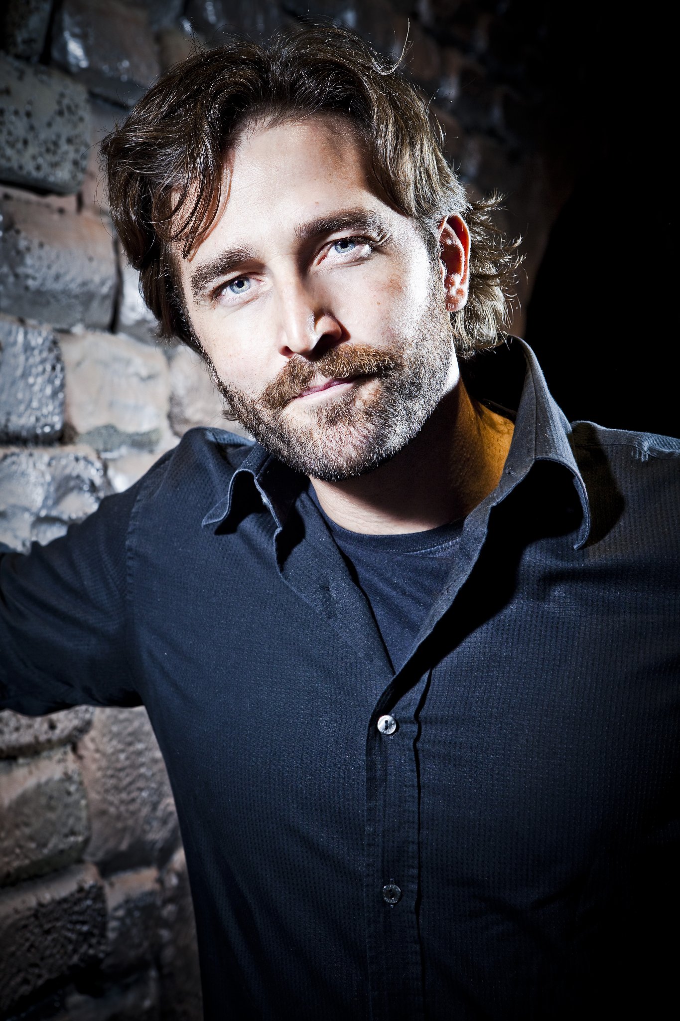 Фото - Fernando Gil: 1365x2048 / 560 Кб