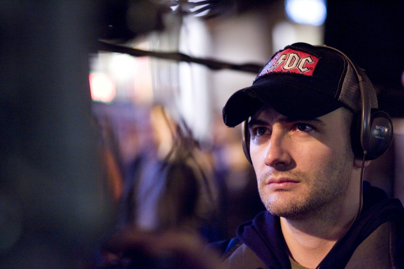 Фото - Роберт Лукетич: 1365x910 / 193 Кб