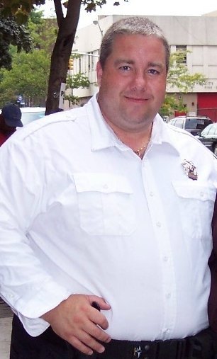 Фото - Guy Guglielmi: 306x507 / 32 Кб