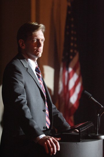 Фото - Тед Атертон: 360x540 / 27 Кб